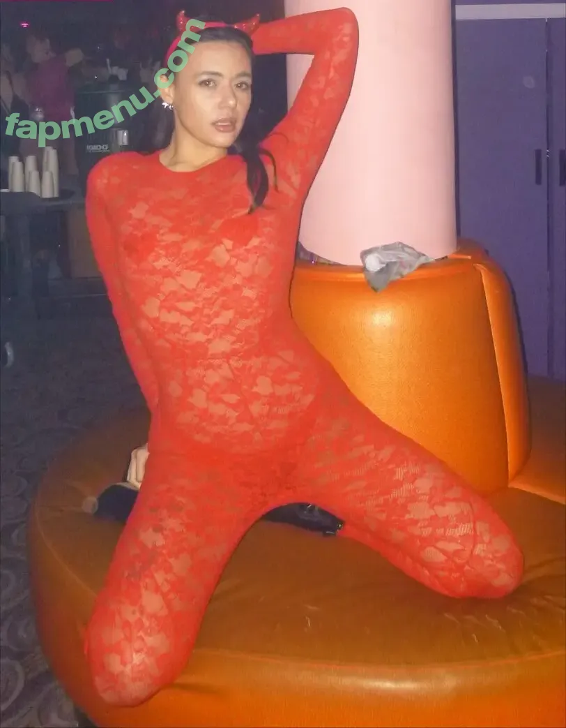 Becca Brown nude photo #0055 (becca_brownn / brown_barbieoxo)