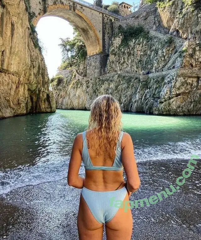 Becca Wakefield nude photo #0031 (runwithbecca)