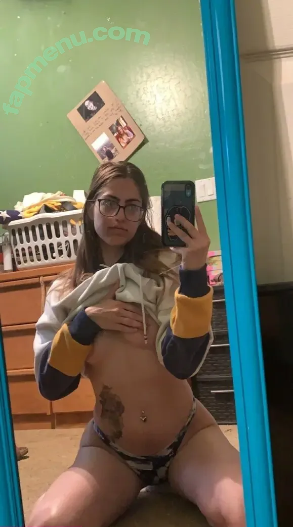 becca642 nude photo #0008 (beckiebabi_xo)