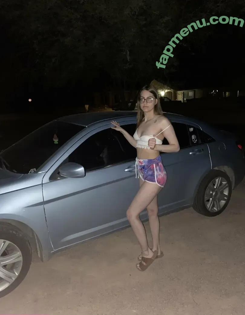 becca642 nude photo #0032 (beckiebabi_xo)