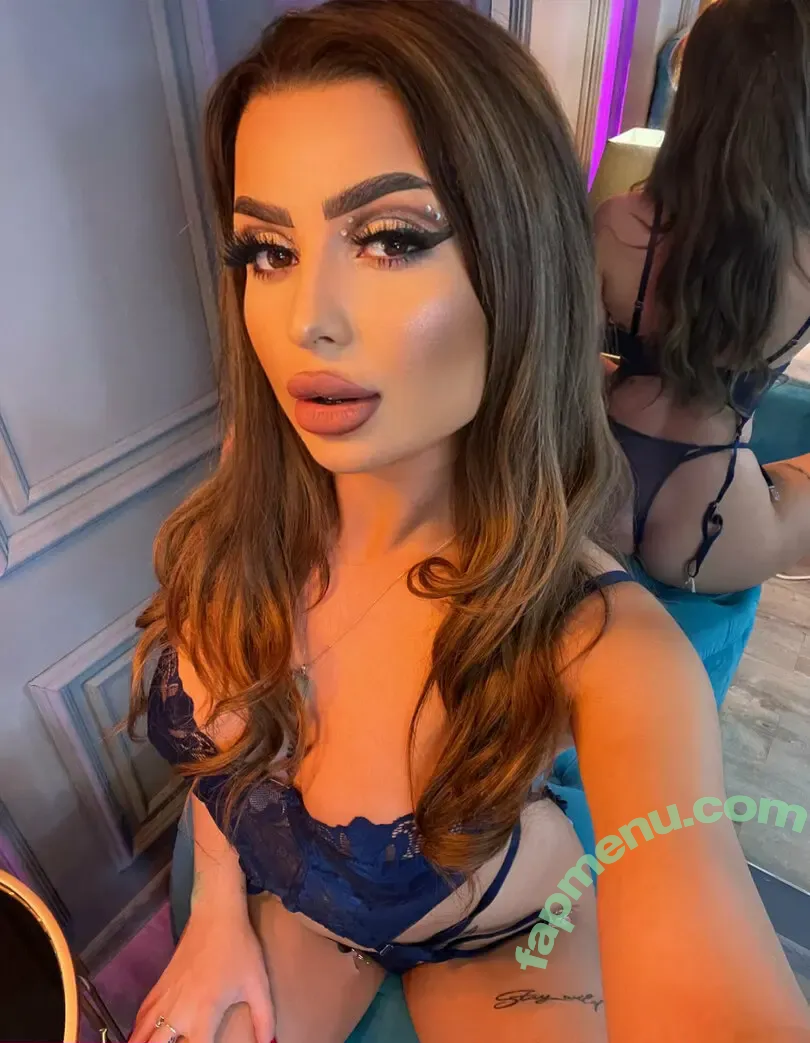 beccabradleyy nude photo #0011 (beccabradleyy)