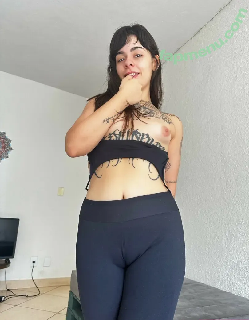 Beccarazzo nude photo #0102 (Beccarazzo)