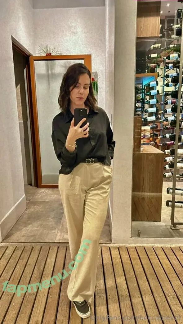 beccathevet nude photo #0002 (beccathevet)