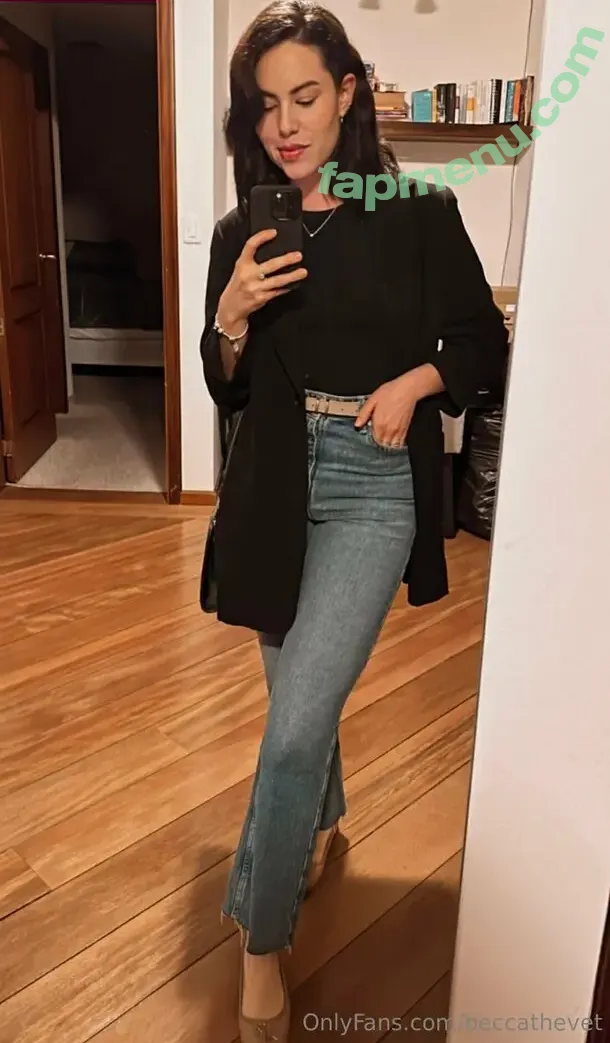 beccathevet nude photo #0012 (beccathevet)