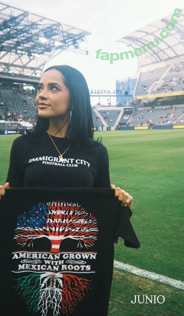 Becky G nude photo #0541 (iambeckyg / missbeckyfeet)