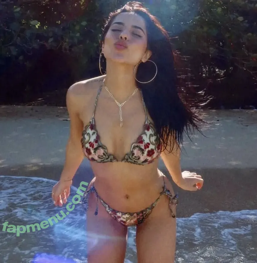 Becky G nude photo #0560 (iambeckyg / missbeckyfeet)