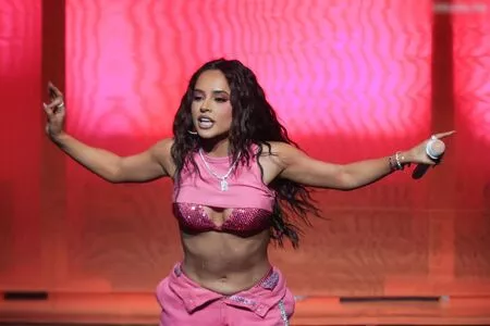 Becky G / Reggaeton singer / iambeckyg / missbeckyfeet nude photo #1095