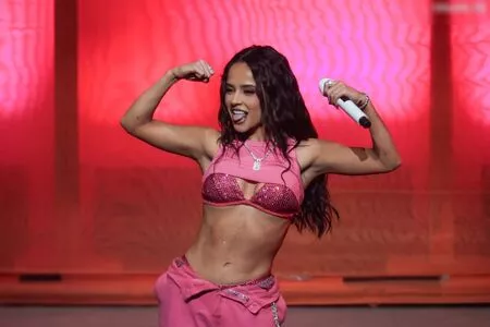 Becky G / Reggaeton singer / iambeckyg / missbeckyfeet nude photo #1100