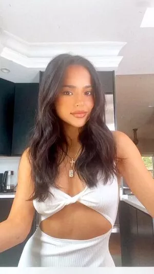 Becky G / Reggaeton singer / iambeckyg / missbeckyfeet nude photo #1128