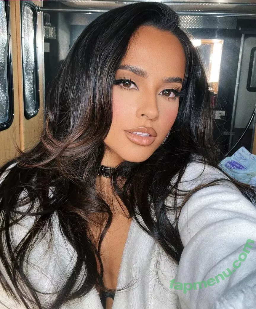 Becky G nude photo #1037 (Reggaeton singer / iambeckyg / missbeckyfeet)