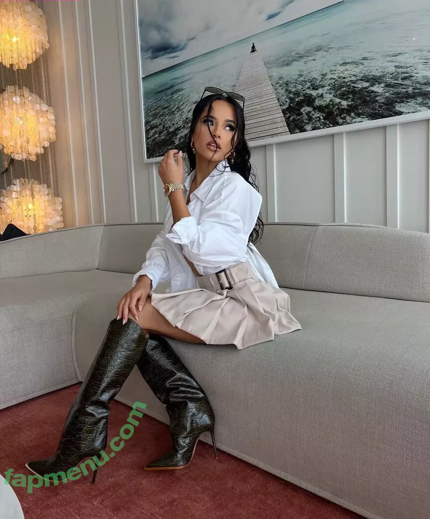 Becky G nude photo #1049 (Reggaeton singer / iambeckyg / missbeckyfeet)