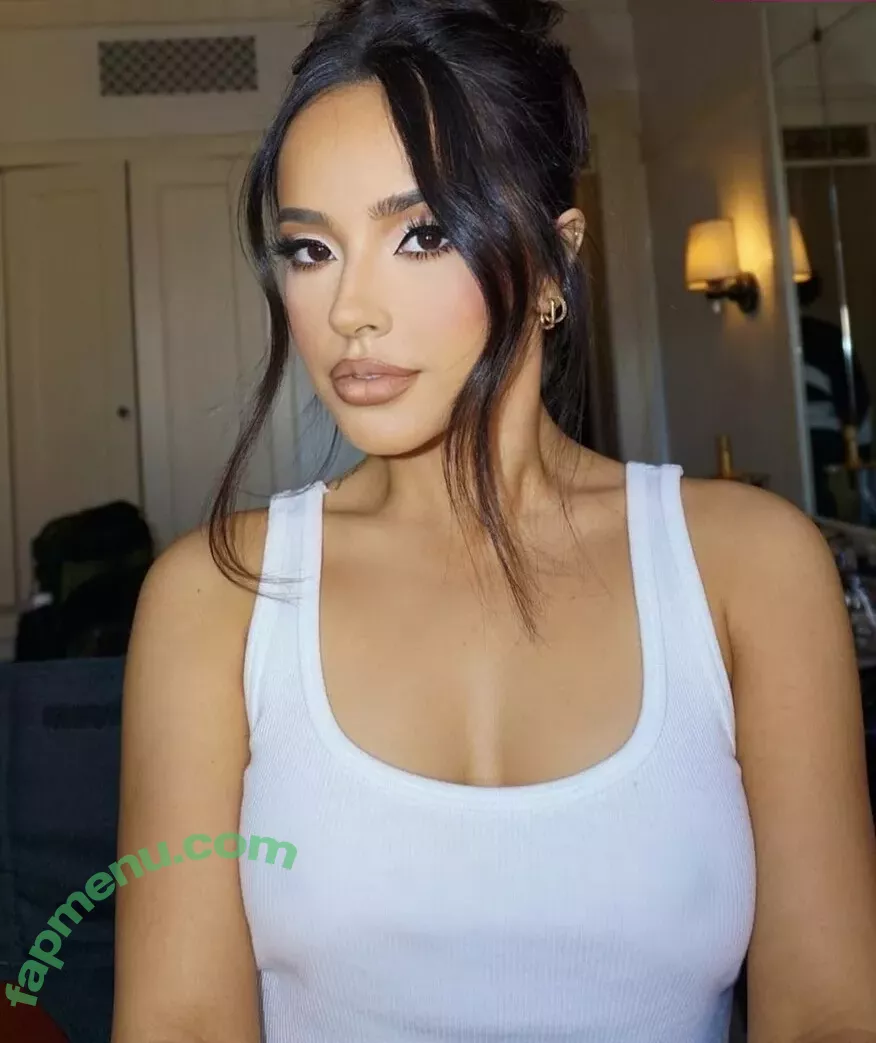 Becky G nude photo #1202 (Reggaeton singer / iambeckyg / missbeckyfeet)