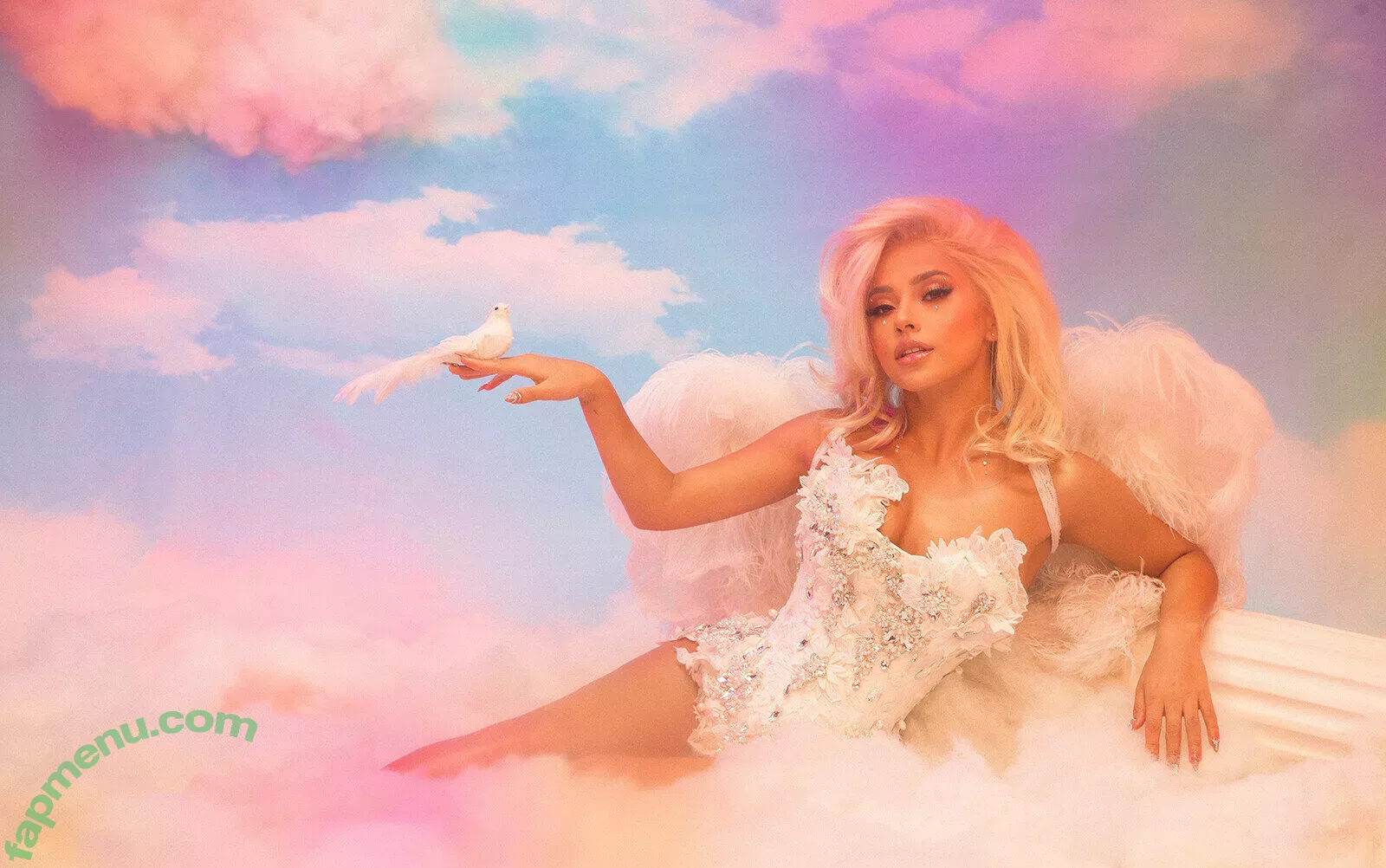 Becky G nude photo #1237 (Reggaeton singer / iambeckyg / missbeckyfeet)