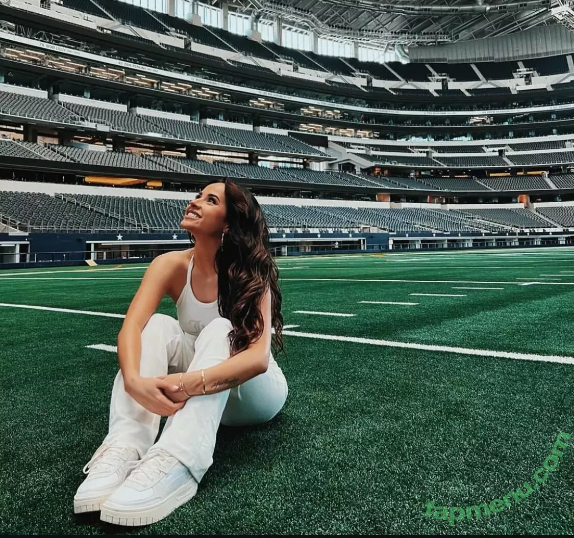 Becky G nude photo #1291 (Reggaeton singer / iambeckyg / missbeckyfeet)