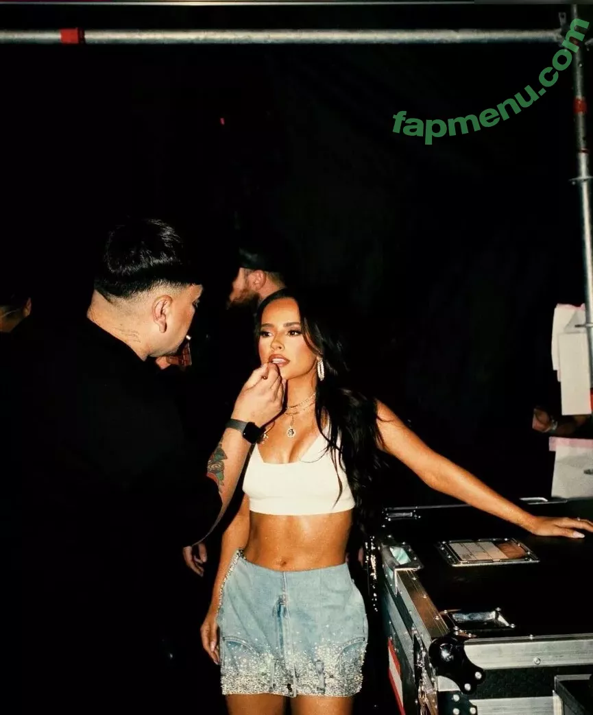 Becky G nude photo #1324 (Reggaeton singer / iambeckyg / missbeckyfeet)