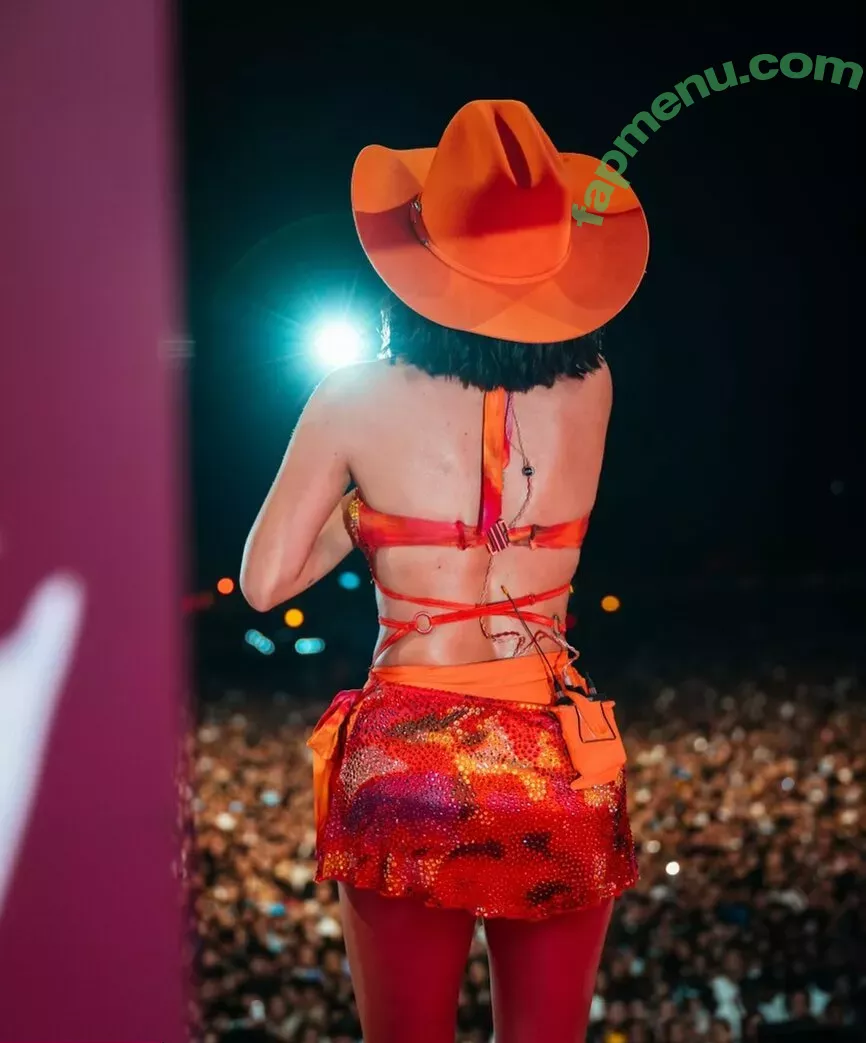 Becky G nude photo #1341 (Reggaeton singer / iambeckyg / missbeckyfeet)