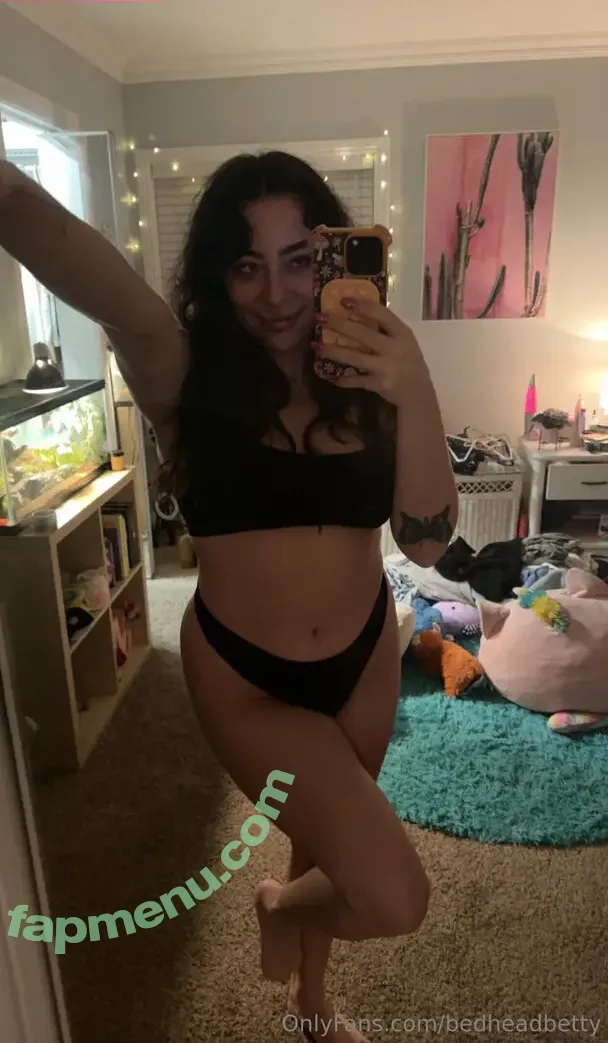 bedheadbetty nude photo #0121 (molla_gator_)