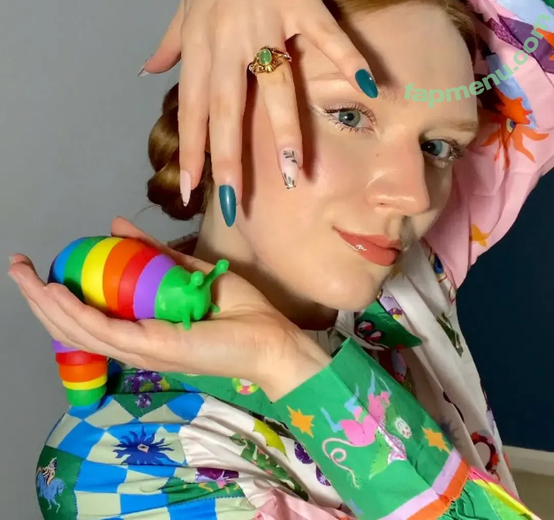 Bee Bee ASMR nude photo #0007 (Bee Bee ASMR)