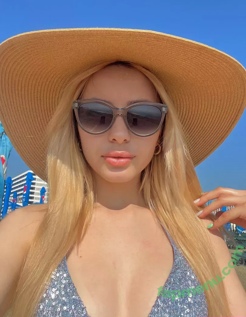 Bee.elina nude photo #0096 (Elibee / Elina / Elina_bee20 / elinabee)