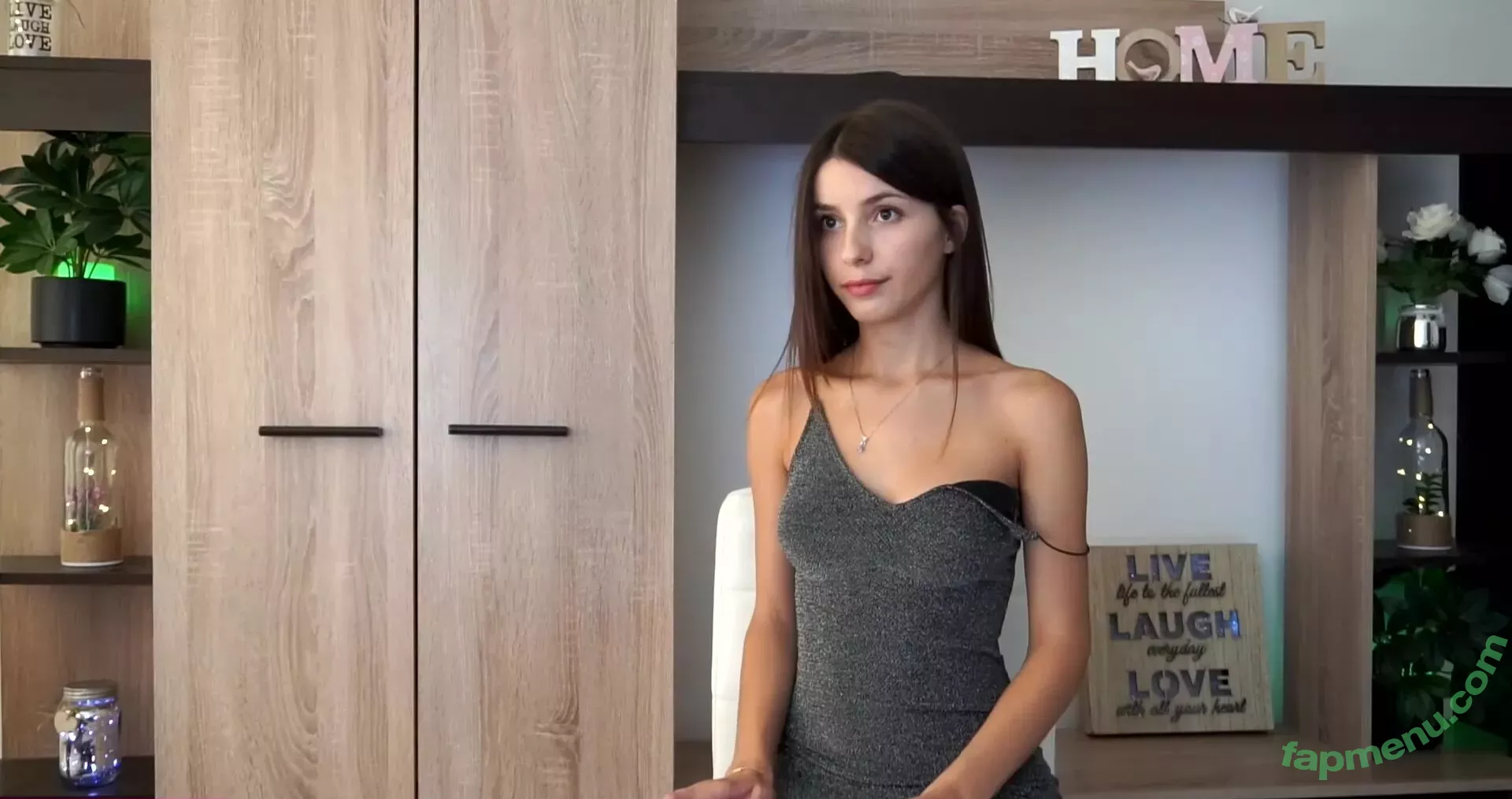 Bee.elina nude photo #0148 (Elibee / Elina / Elina_bee20 / elinabee)