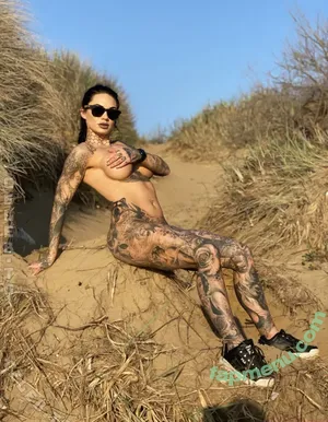 Bee Phillips / BeePhil94986028 / beephillips / beephillips0 / beephillips__ nude photo #0094