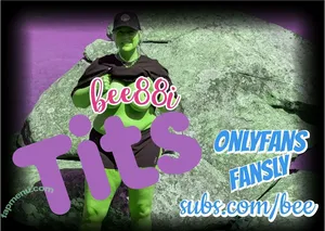 bee88i / bee_bowve88 nude photo #0368