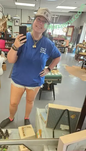 bee88i / bee_bowve88 nude photo #0371