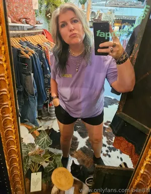 bee88i / bee_bowve88 nude photo #0374