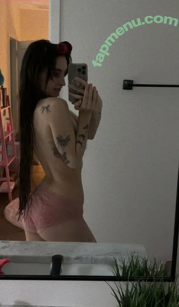 Beebee ASMR nude photo #0292 (beebeeasmr / beebeeasmr18 / weloveasmr)