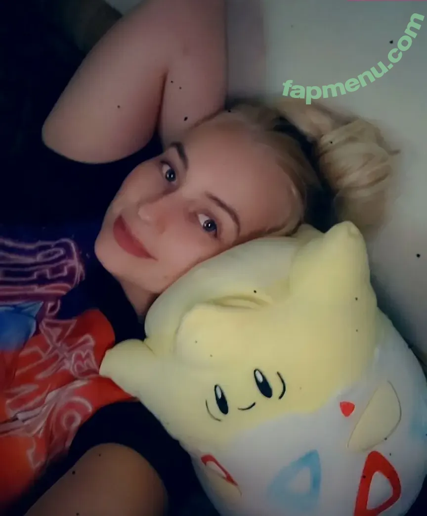Beeby Weeb nude photo #0027 (beeby_weeb / beebyweeb)
