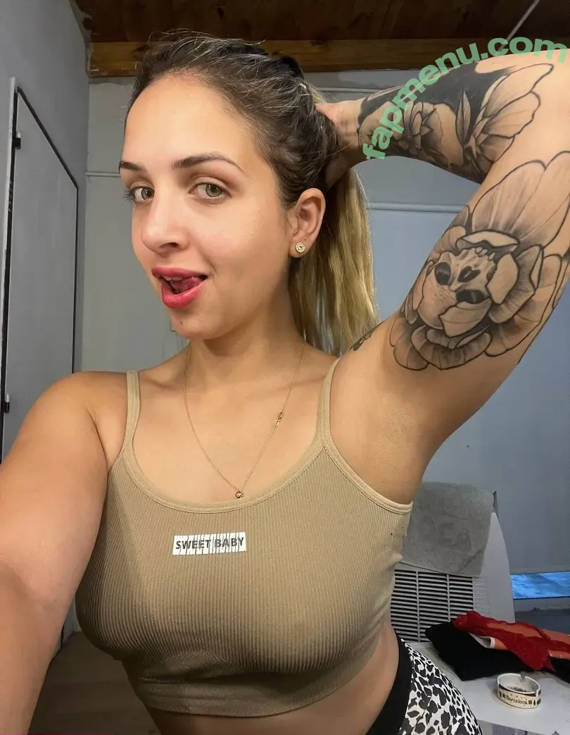 beeettymars nude photo #0036 (beeettymars)
