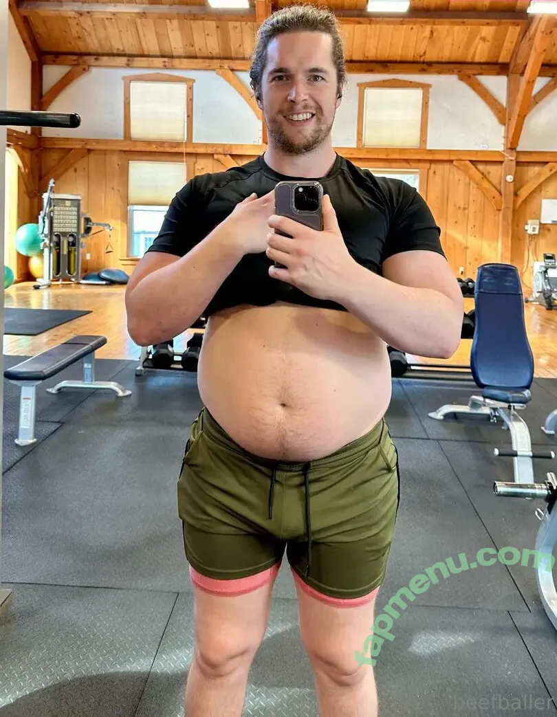 beefballer nude photo #0002 (beefballer42069)