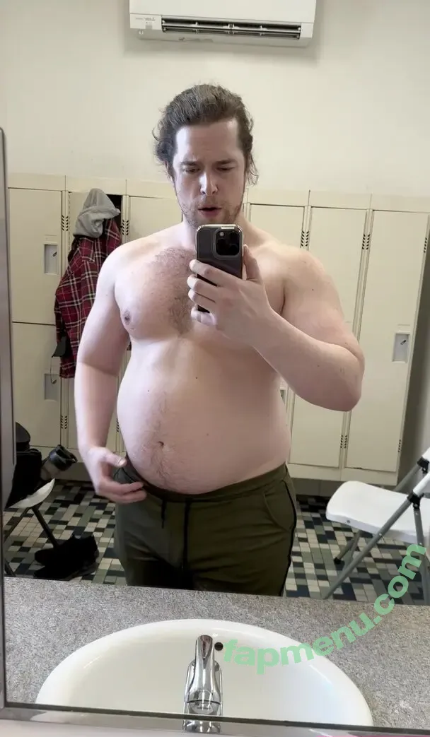beefballer nude photo #0009 (beefballer42069)