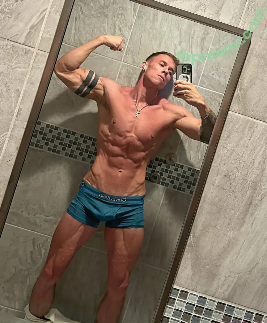 beefyalec nude photo #0002 (beefyalec)