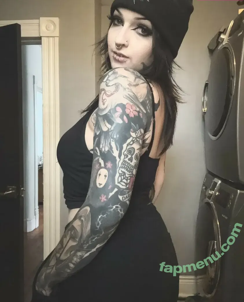 beepbat nude photo #0030 (beepbat)