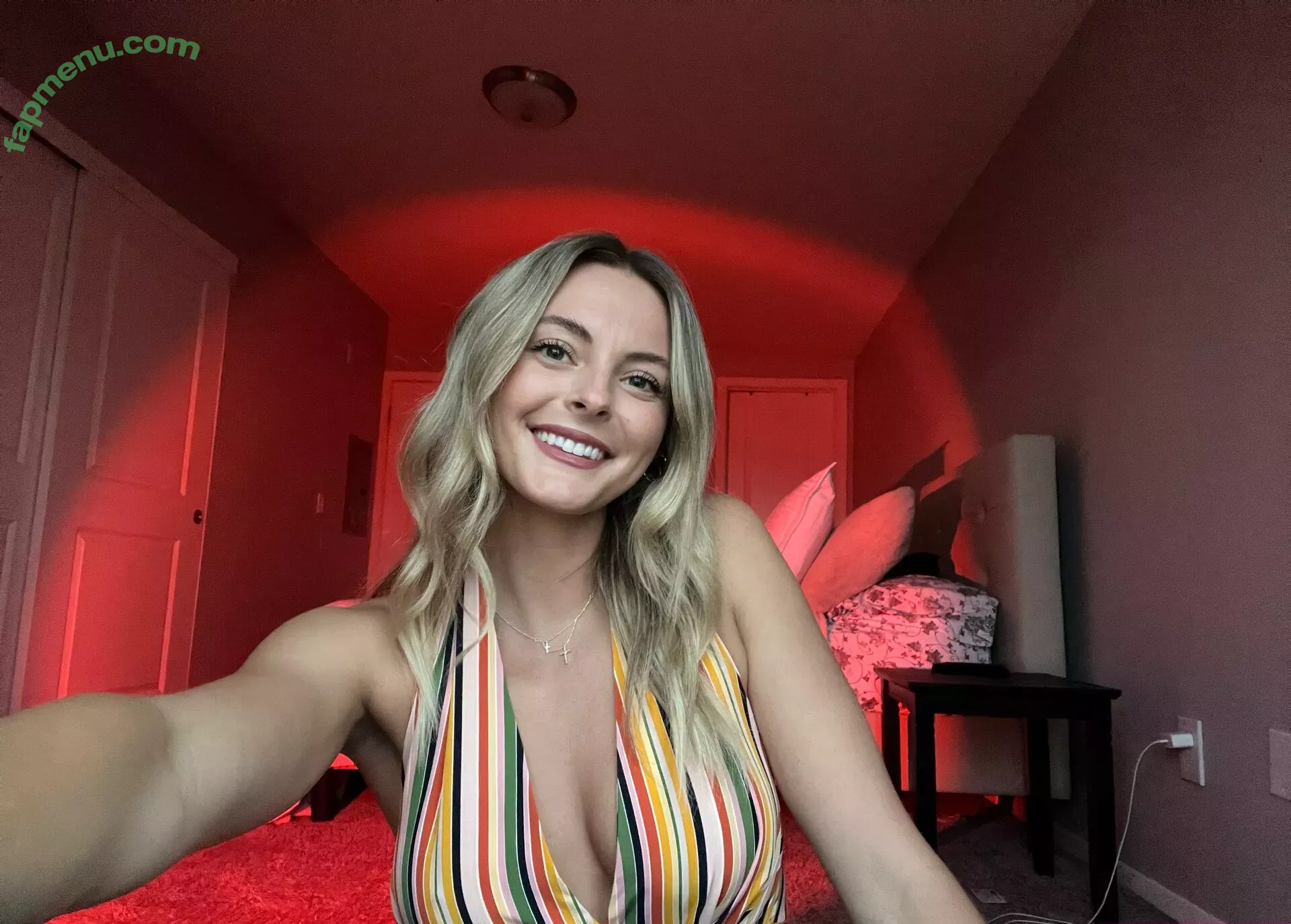 Beez ASMR nude photo #0041 (asmrmaddy / beezasmr)