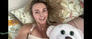 Beez ASMR / beezasmr nude photo #0118