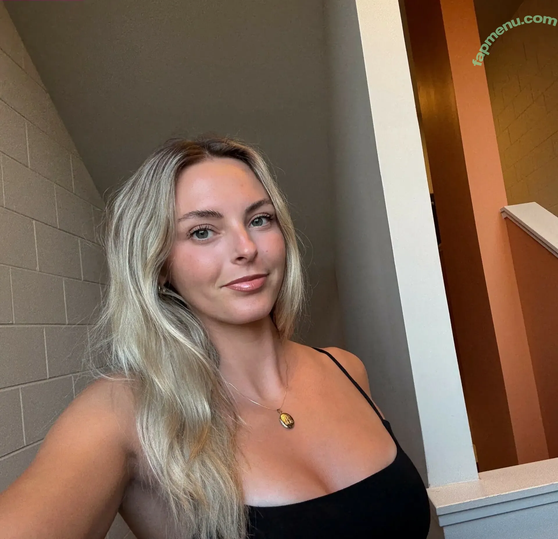 Beez ASMR nude photo #0177 (asmrmaddy / beezasmr)