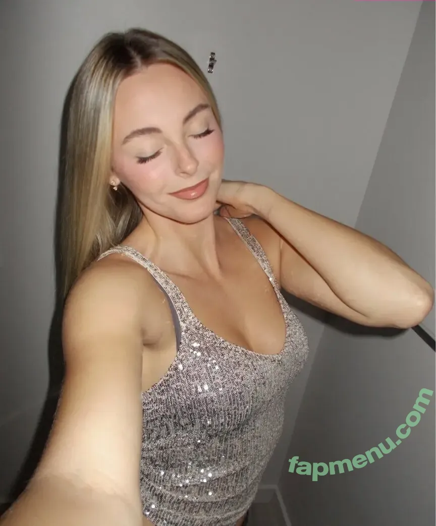 Beez ASMR nude photo #0208 (asmrmaddy / beezasmr / brynneharder)