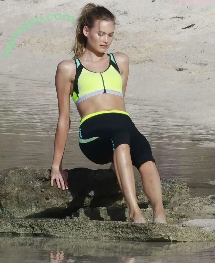 Behati Prinsloo nude photo #0134 (behatiprinsloo)