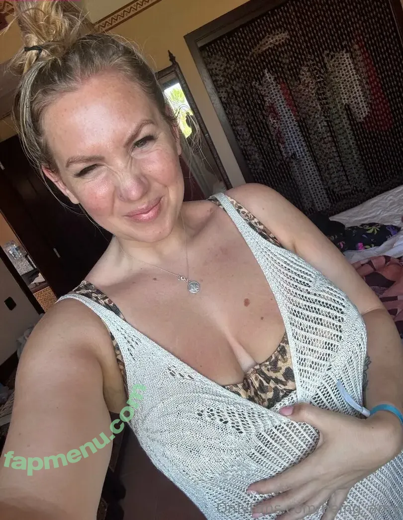 being_amy nude photo #0007 (being_amy_)