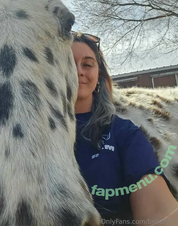 BekahL97 nude photo #0006 (BekahL97)