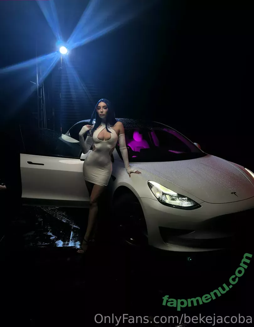 bekejacoba nude photo #1111 (Beke Jacoba / itsbekejacoba)