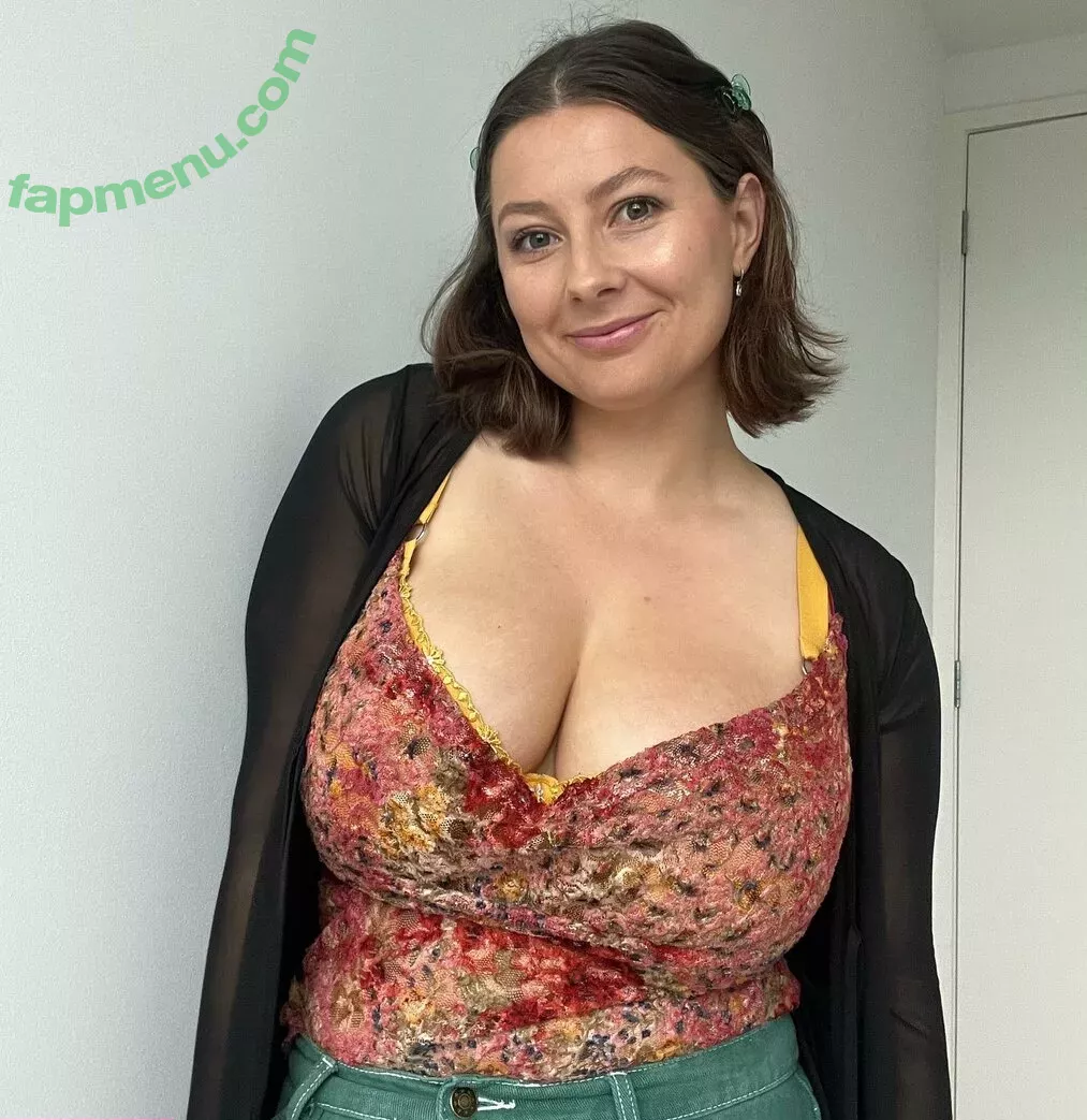 Bel Larcombe / Slice_of_salami_ nude photo #0003 (Bel Larcombe slice_of_salami_ / bel_larcombe_)