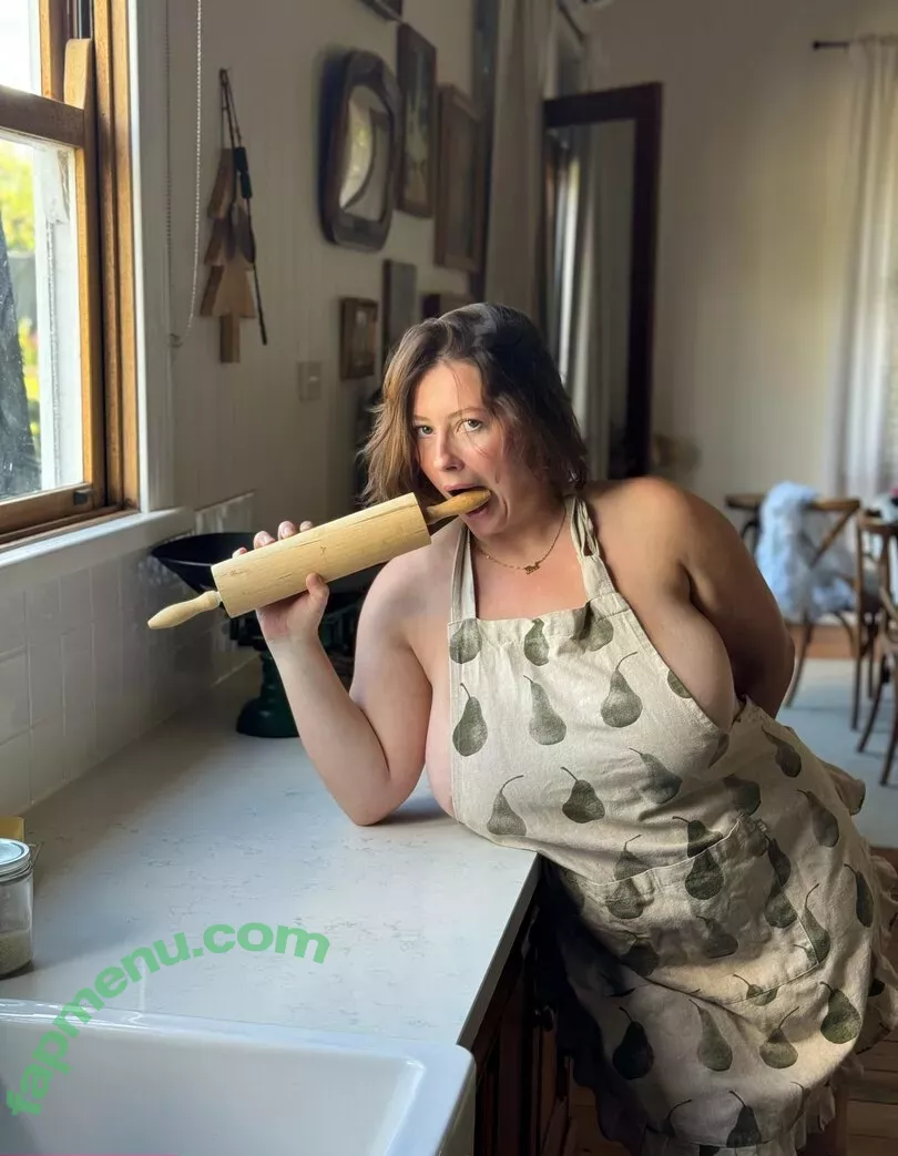 Bel Larcombe / Slice_of_salami_ nude photo #0194 (Bel Larcombe slice_of_salami_ / bel_larcombe_)