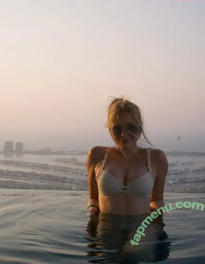 Bela Fernandes nude photo #0071 (bellafernandessss)