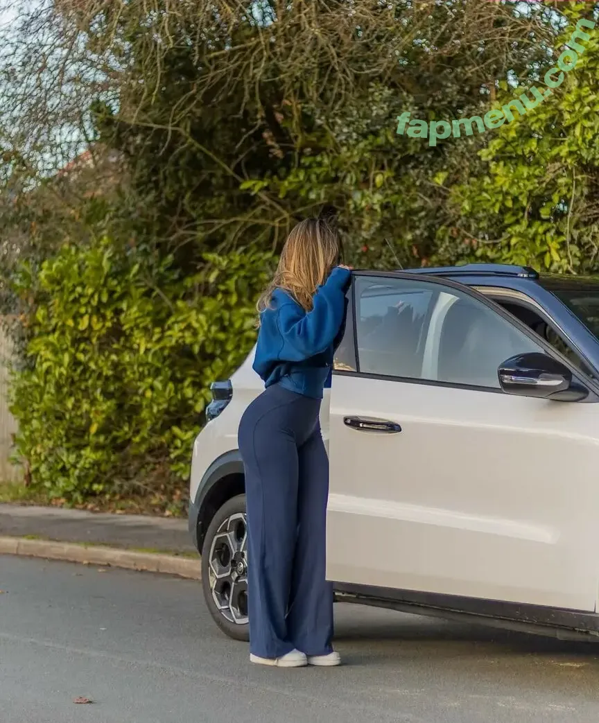 Bela Fernandez nude photo #0296 (belafernandez / missfernandez)