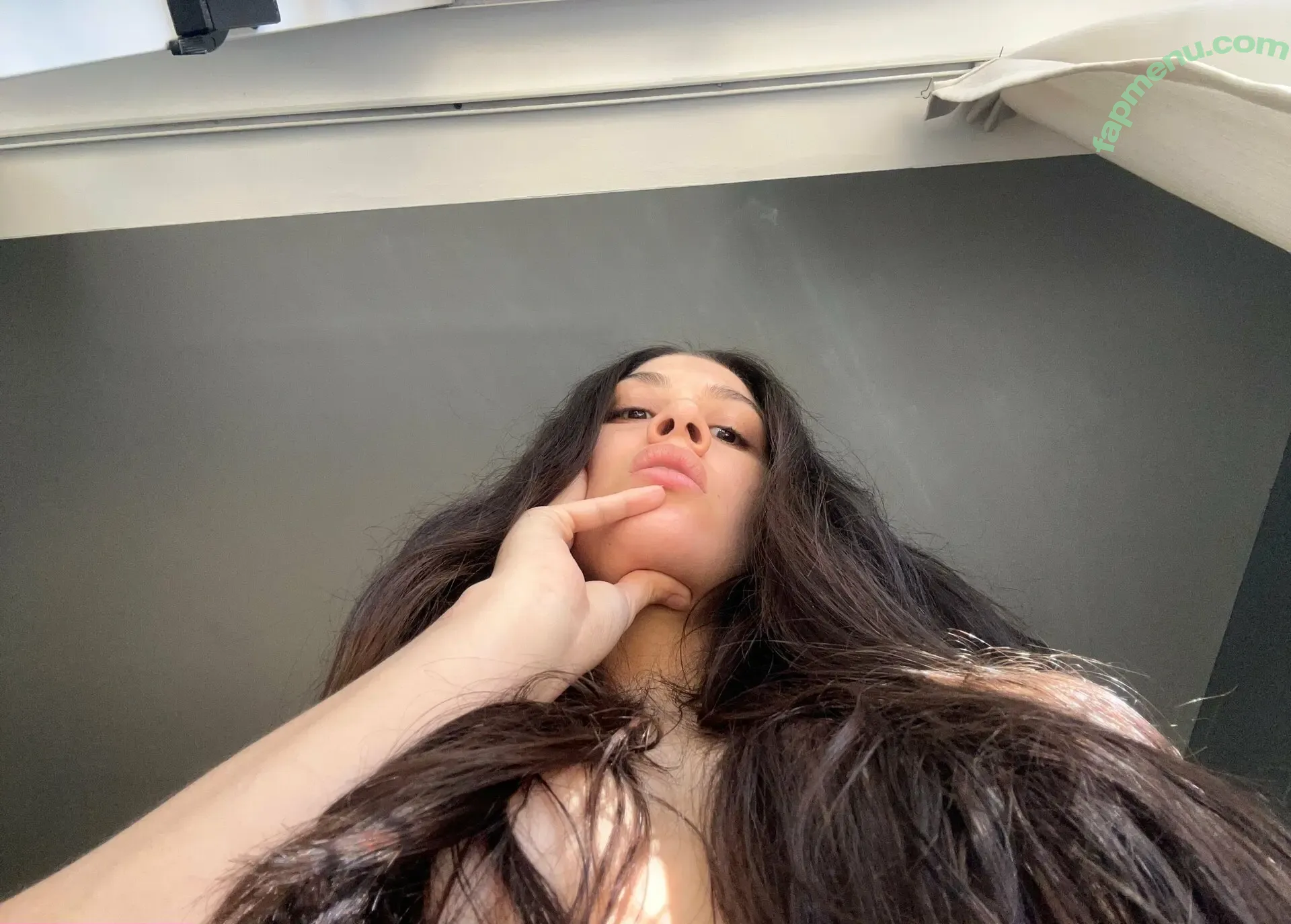 belaleisztinger nude photo #0063 (my.bella.fetish)