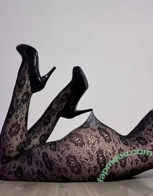 Bella / Bellasoyummy / bellathorneoff / noksbella nude photo #0039