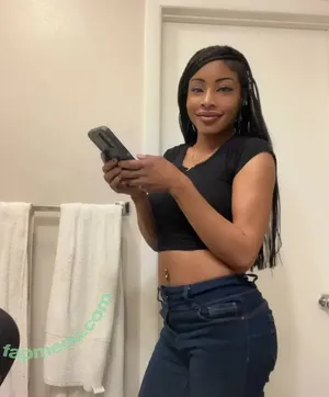 Bella Banks / iambellabankssss / slimwetbaby nude photo #0101